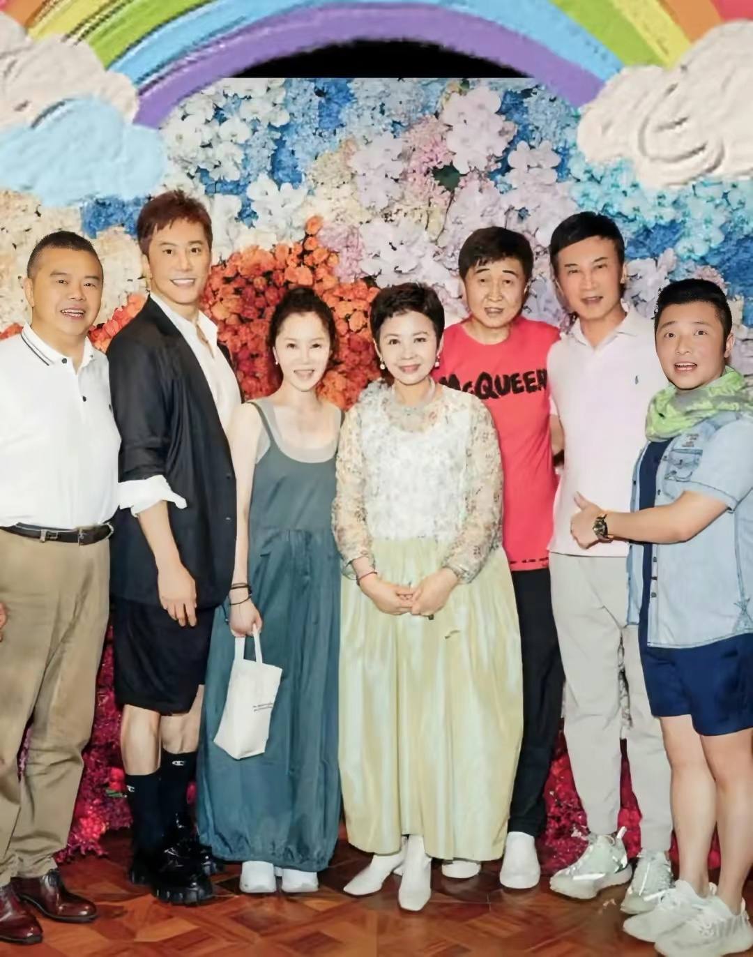 涛声不再的情歌王子：因情歌爆红、因丑闻沉寂，53岁跑商演被批丑