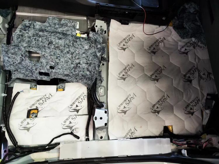 在南京丰田塞纳改隔音,丰田塞纳隔音改装南京