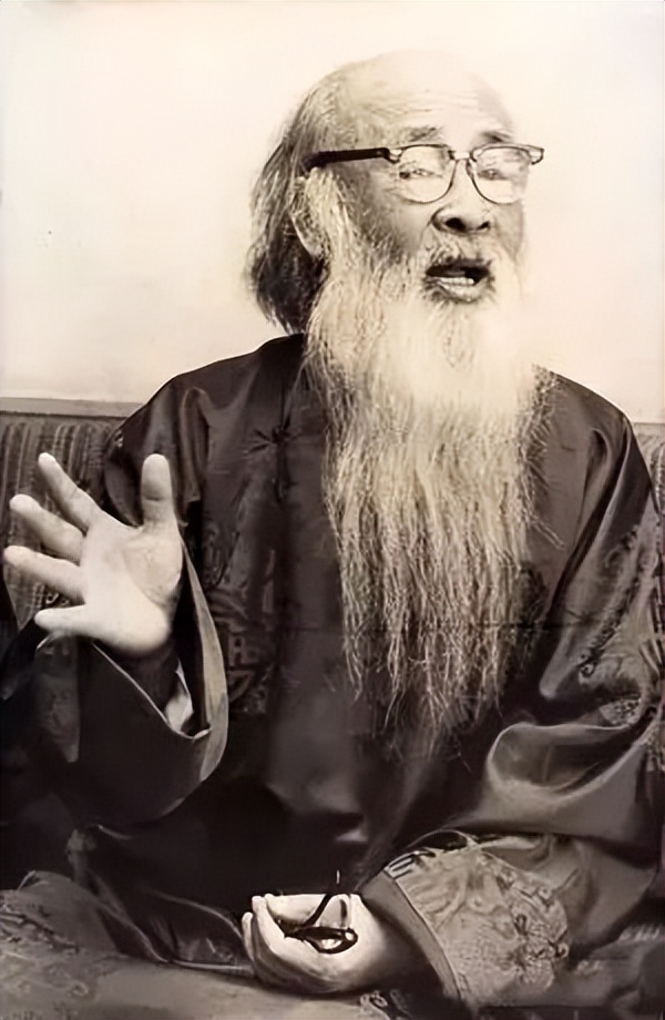 搞艺术的男人性格,搞艺术的人多情