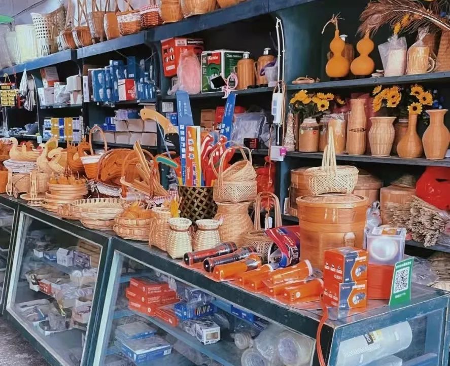 闈掔鏃呮父,鐪夊北闈掔