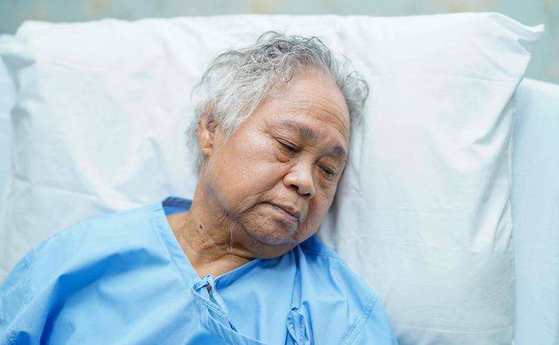 腰椎退行性变骨质疏松怎么办,骨质疏松腰椎症状