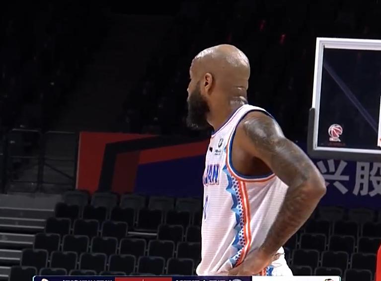 cba阿不都沙拉木冲突,cba第一外援劳森