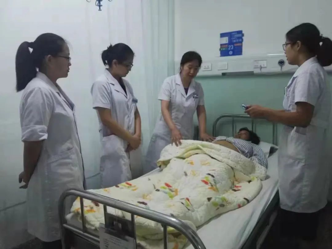 「十大名医风采」——记河北工程大学附属医院妇科主任李静霞