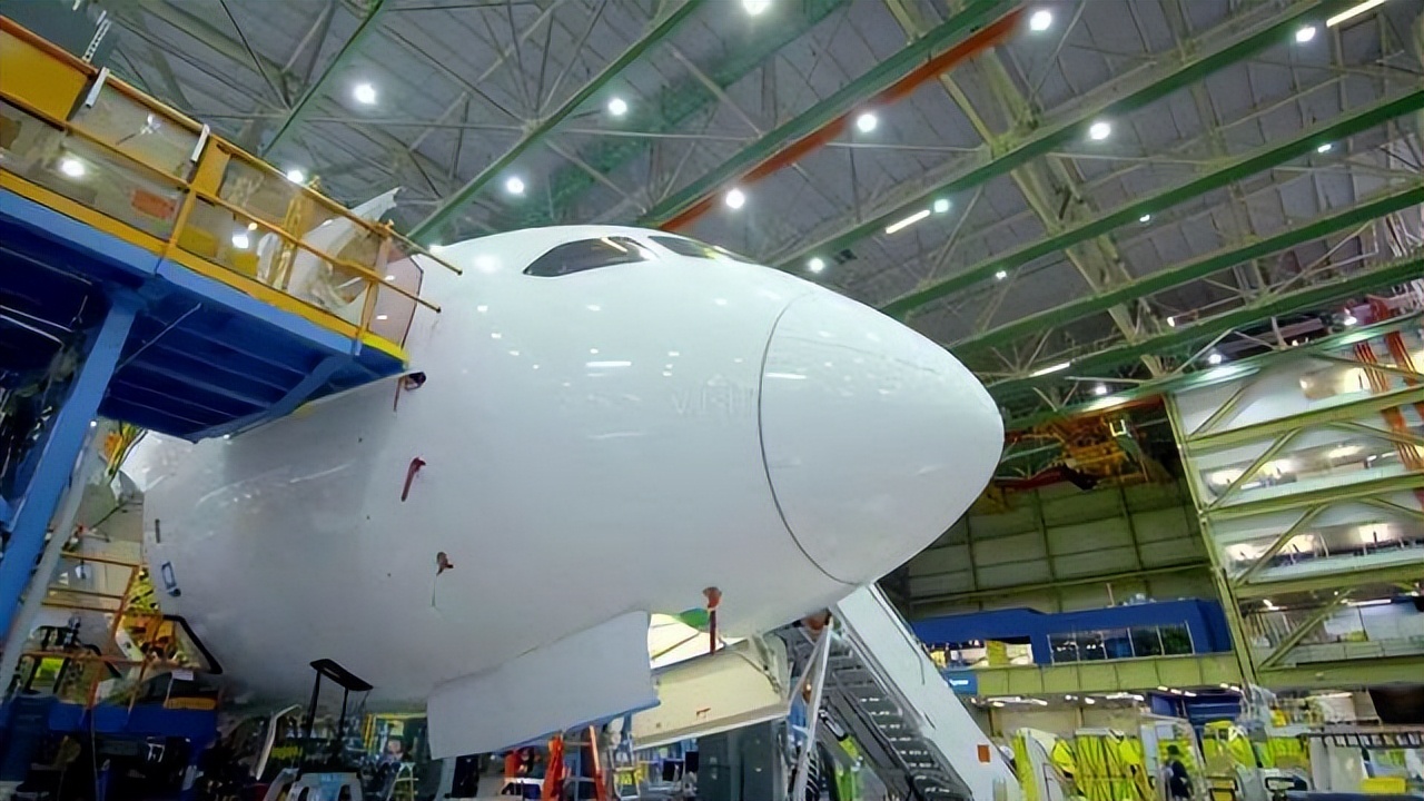 飞机c919跟c929有什么区别,c929大型客机和c919