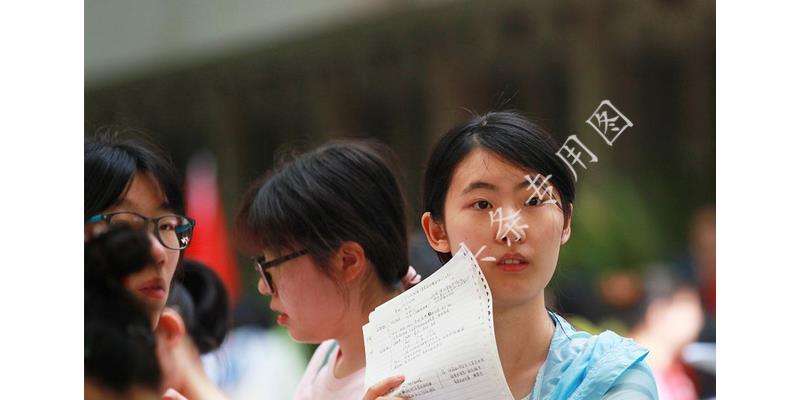 岳母生日我承包一切费用，为一只螃蟹看出亲疏有别，毁了生日宴