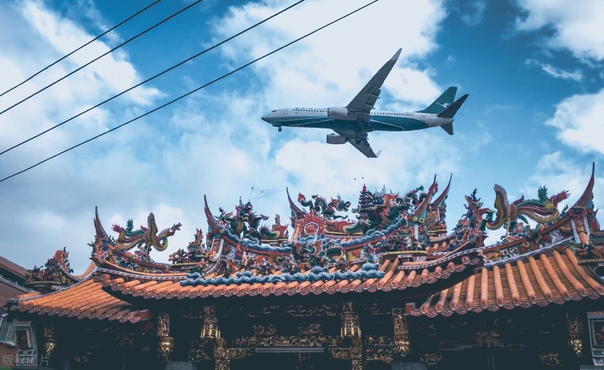 很多人都不知道订机票省钱的技巧,机票预订时间越早越便宜吗