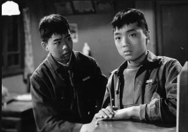 老电影小足球队员在线观看,60年代老电影小足球队员完整版