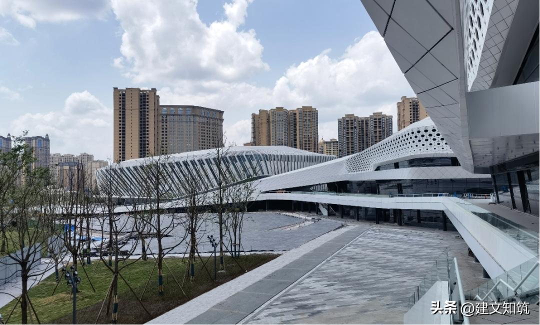 重庆龙兴足球场文旅,重庆龙兴足球场设计方