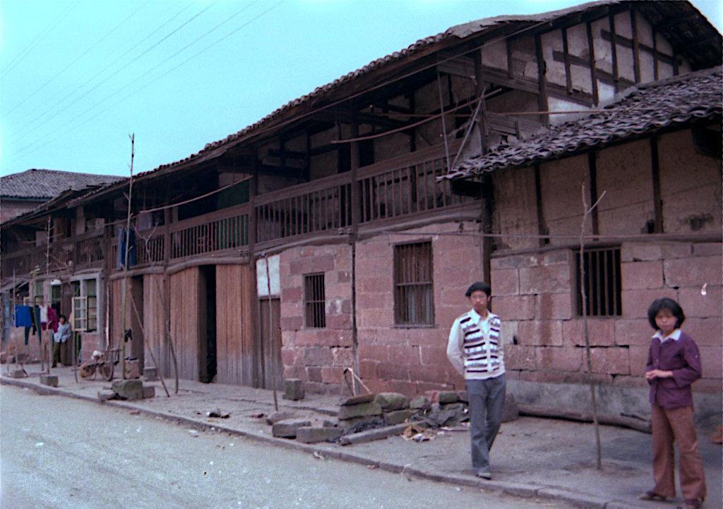 日军兽行：当着男人的面玷污了女儿，临走还残忍割下妻子乳房4