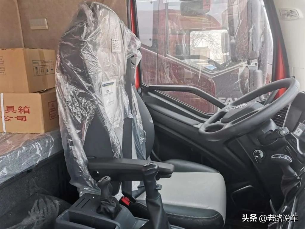 合肥解放j6p560马力牵引车报价,解放j6创富版220马力介绍