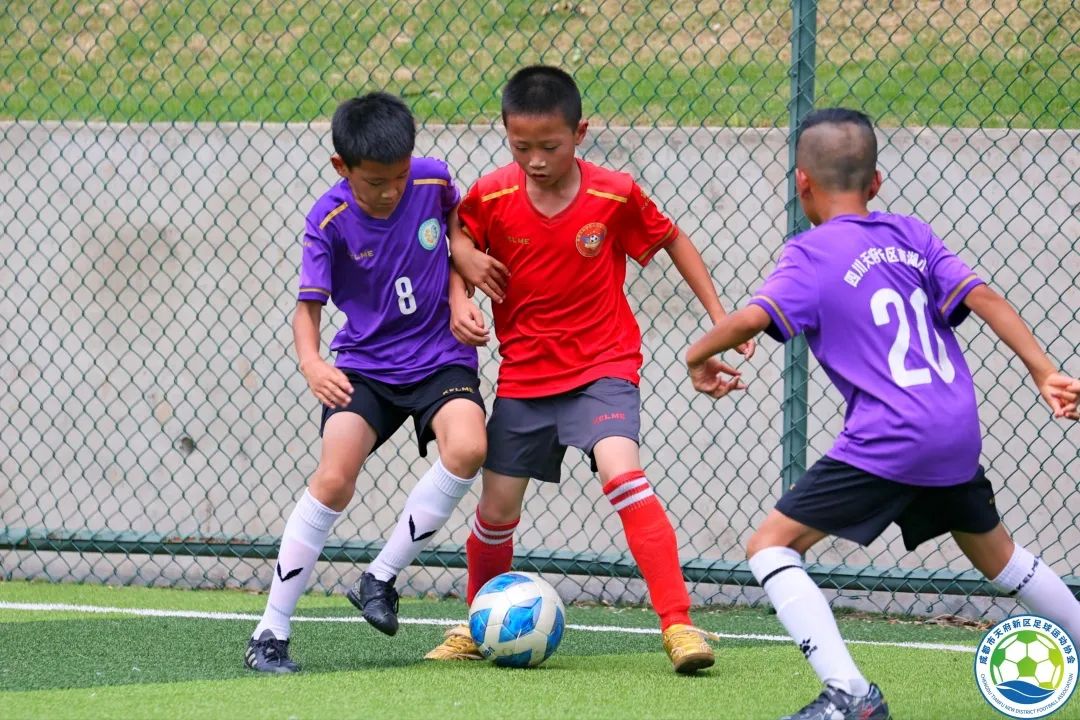 四川天府新区合江小学足球比赛,天府新区合江小学足球比赛2020年