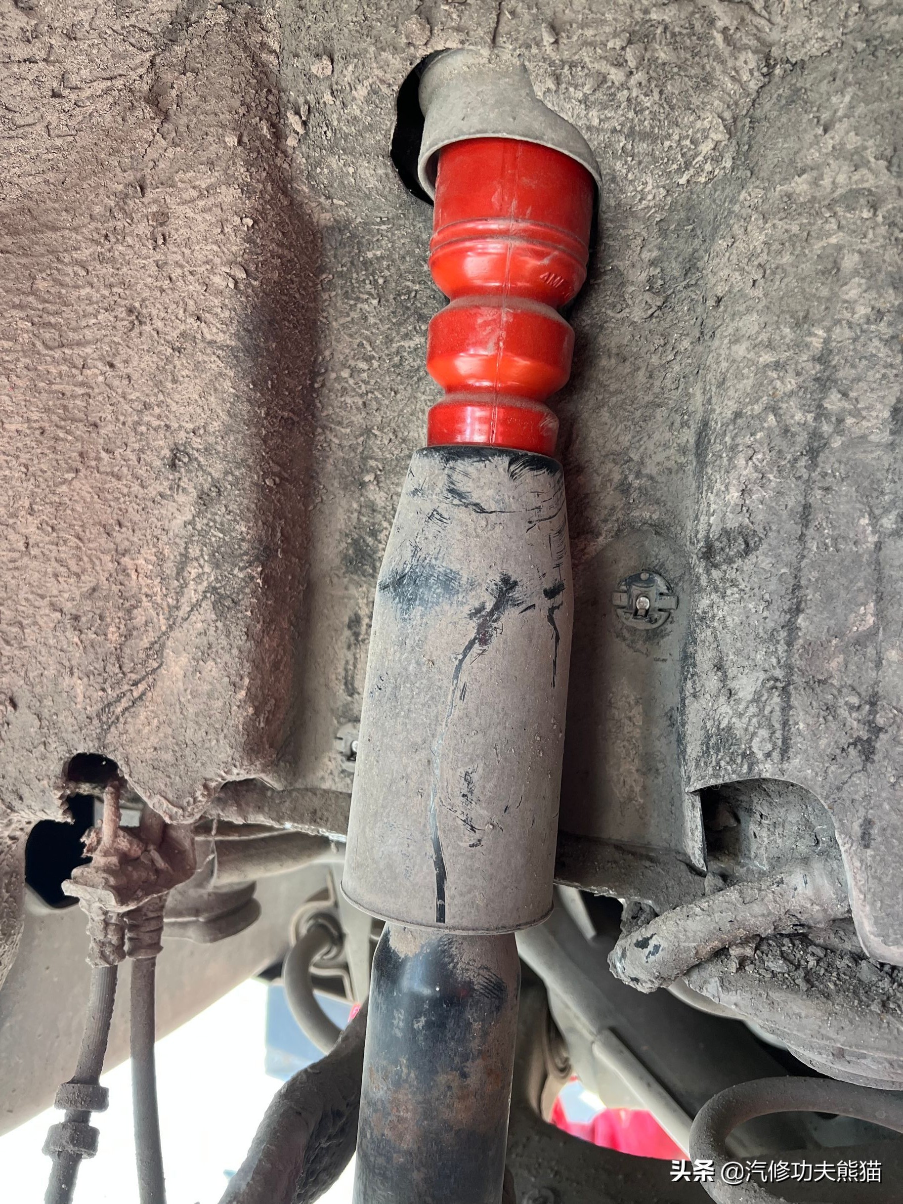 老车翻新修复奥迪a4,修复报废奥迪a4