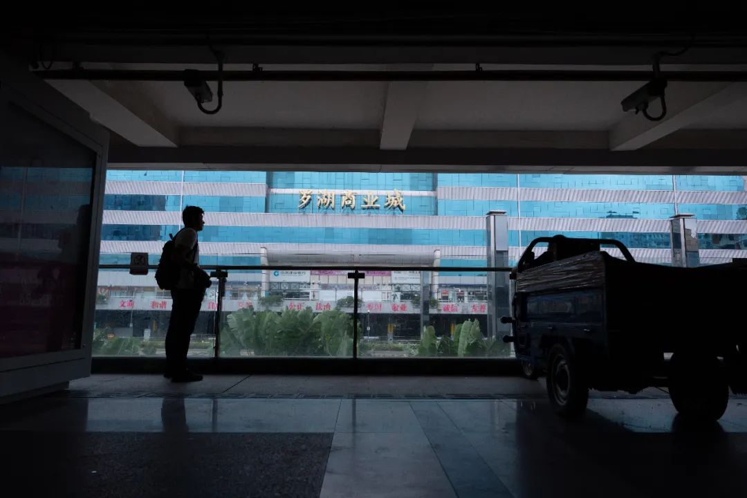 香港罗湖关口也封关了吗,香港罗湖口岸封关吗