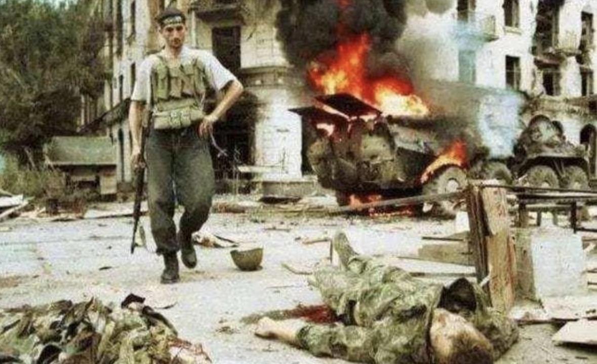 俄罗斯首富与普京的对峙 (俄罗斯首富挑战普京结果怎样了)