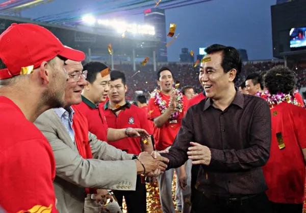 中国足球真实收入排名,人人喊打的职业有哪些