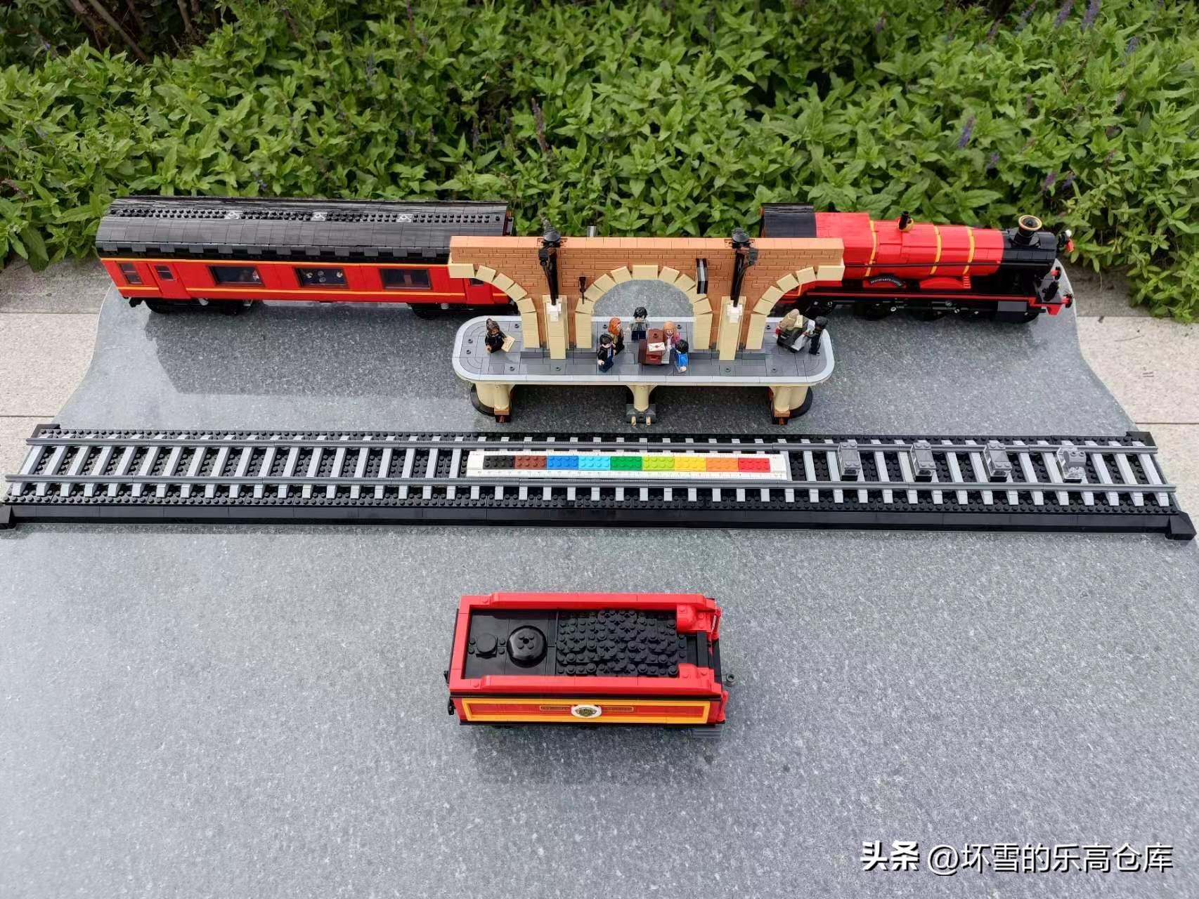 边看哈利波特，边拼乐高：爆肝试玩76405霍格沃茨特快