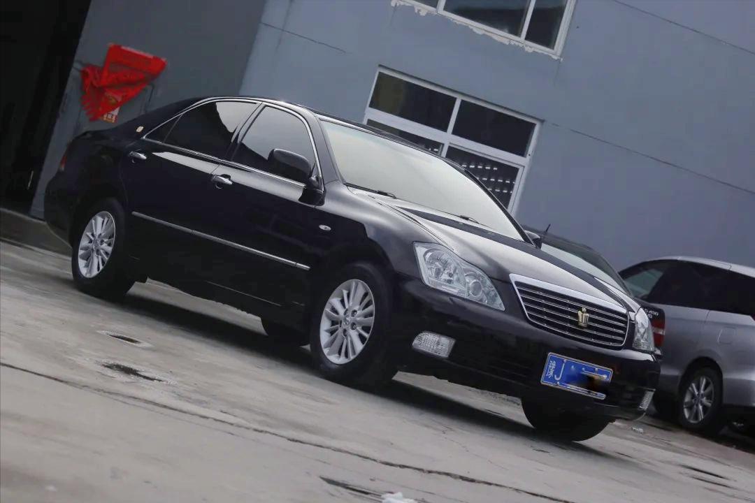 老皇冠全车翻新整备50000元,12代皇冠二手翻新要多少钱