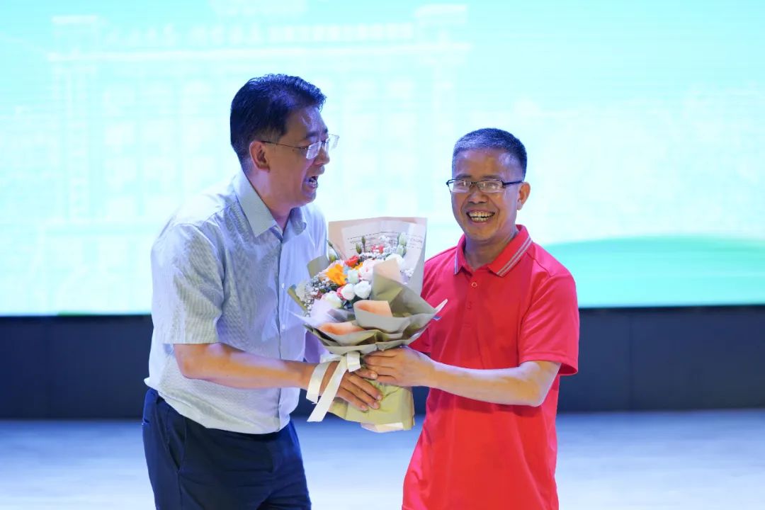 重庆市江北中学毕业典礼|情系江中青云万里