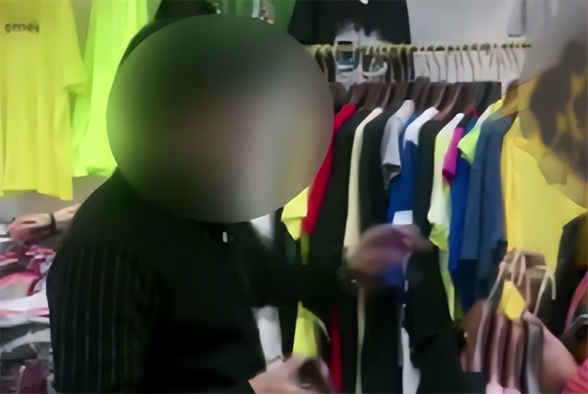 直播间批发衣服,直播间批发衣服拿货