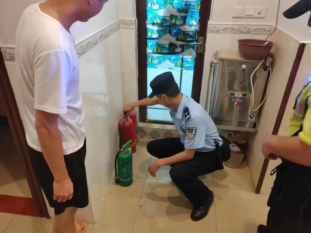 全国夏夜治安巡查宣防统一行动,公安部部署进行夏季打击治安行动