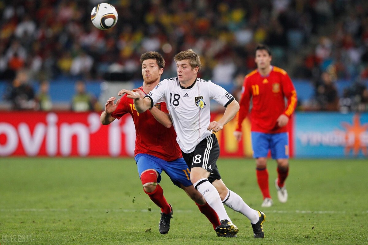 揭秘莫德里奇的足球巨星之路,当今世界足坛第一人莫德里奇