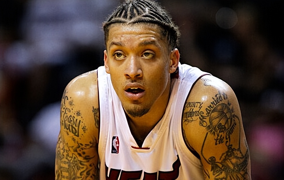 比斯利在上海队,比斯利被质疑在上海打假球