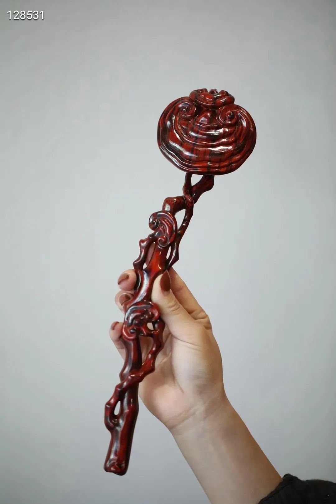 老木雕佛像如何保养不开裂,小叶紫檀木头开裂了怎么修复