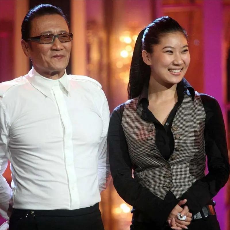 被谢贤养了12年无果，用青春换来2000万，如今38岁的Coco怎么样了