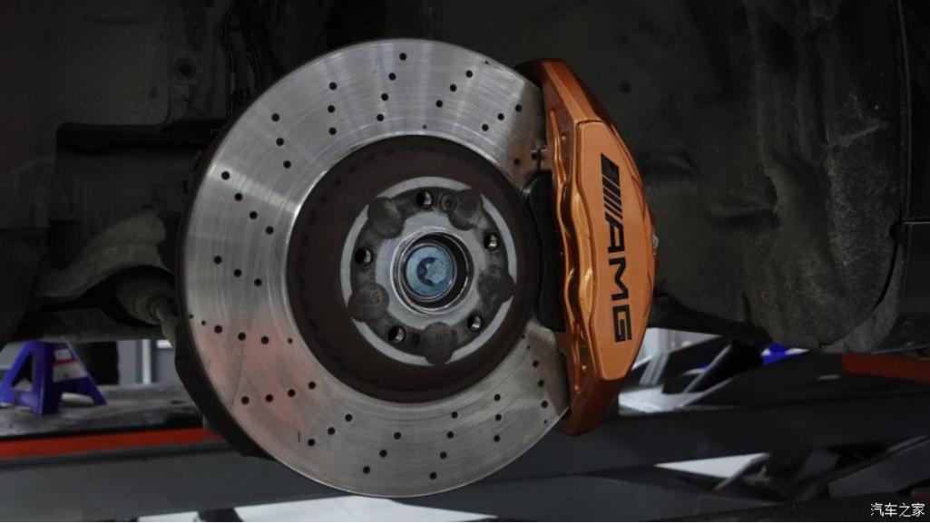 奔驰amggt63s升级先行版包围,奔驰amgc63改装外观