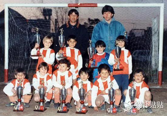 梅西关键时刻再显球王本色,球王梅西至暗时刻