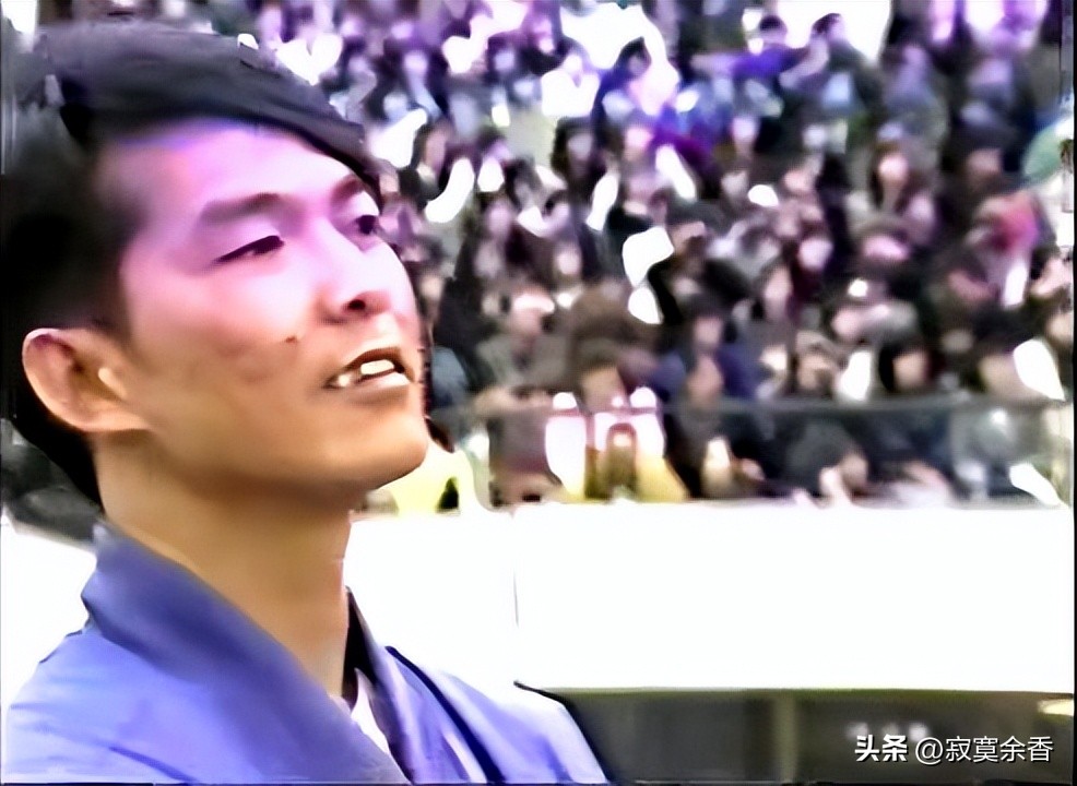 上个世纪80年代的香港明星足球队,八十年代中国足球队对香港队战绩