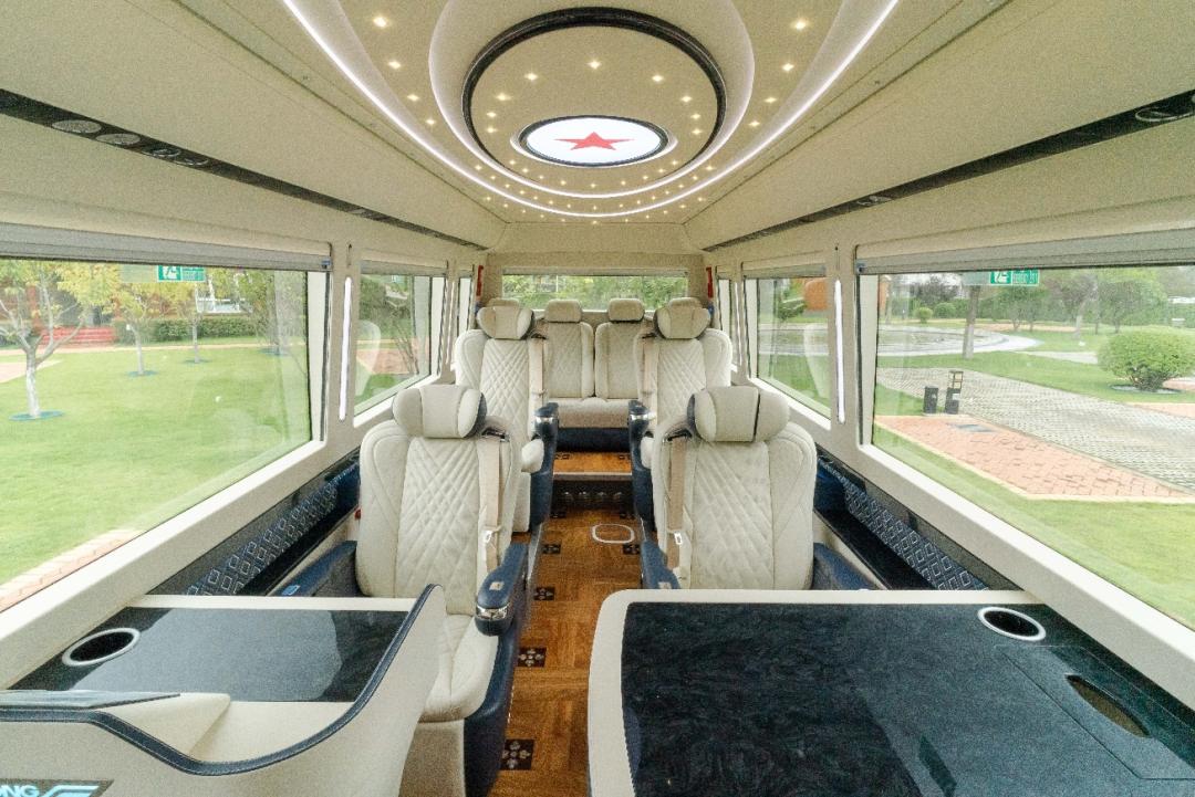 宇通高端商务T7星河版,宇通t7最新款