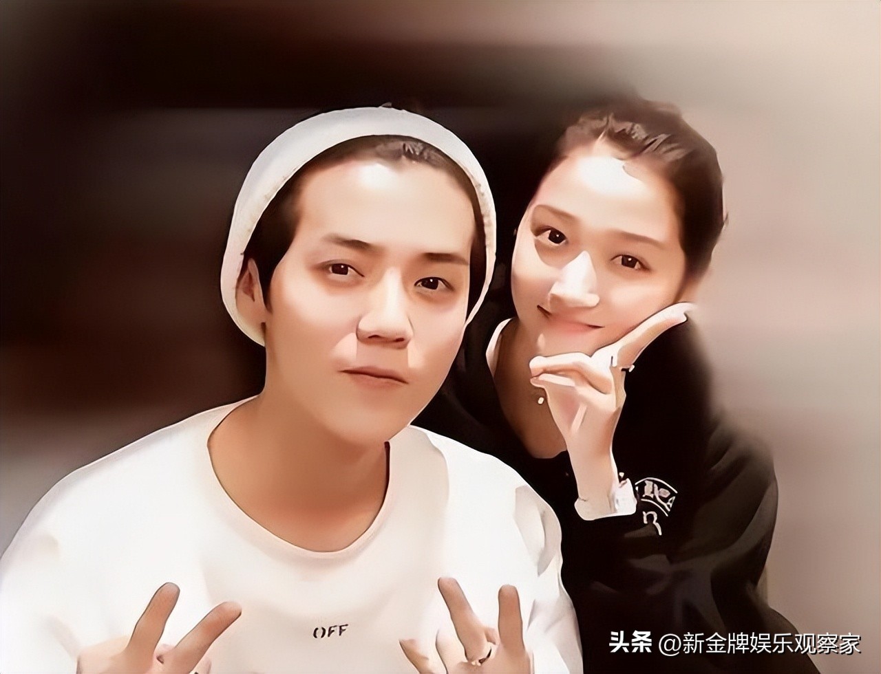 网友偶遇关晓彤陪鹿晗踢球,关晓彤被路人围观