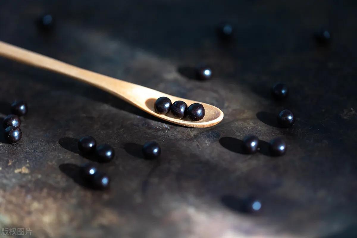 参松养心胶囊适合40的人服用,参松养心胶囊效果很好