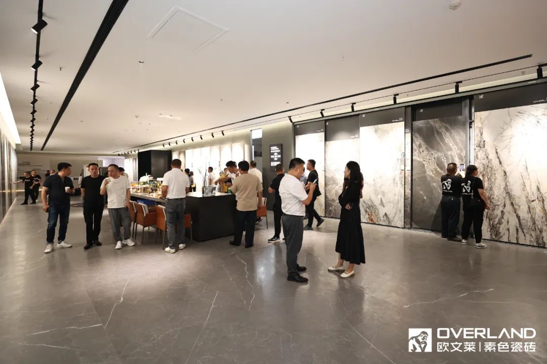 3000㎡大店落子西安!剖析欧文莱核心大店布局的“因”与“势”