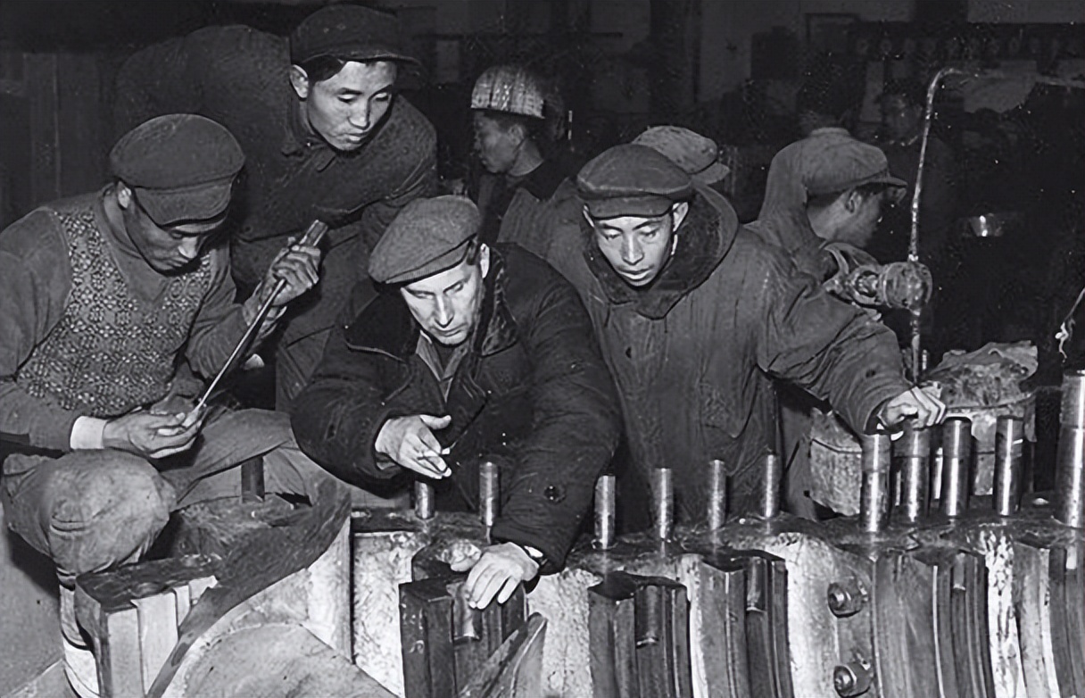 1993年我军提出参观俄军潜艇，对方犹豫再三提条件：除非做到六不