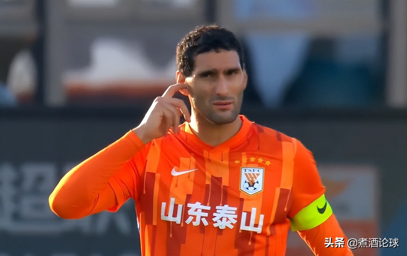 11打10输球,11比0击败对手