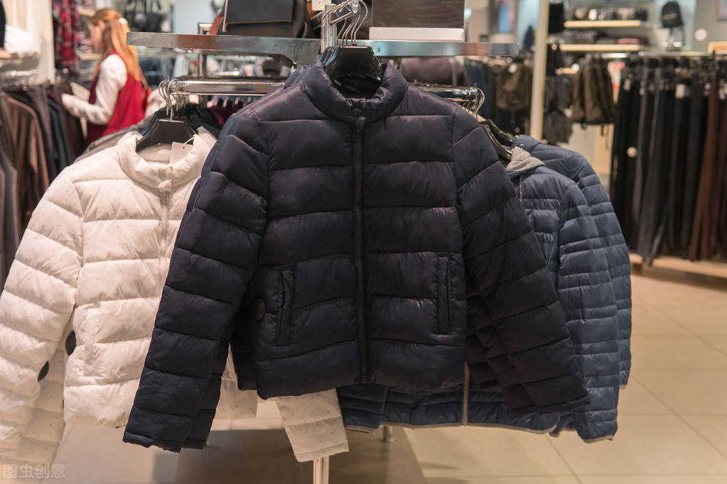 羽绒服脏了怎么局部洗不留印,清洗羽绒服的最佳办法不用水洗