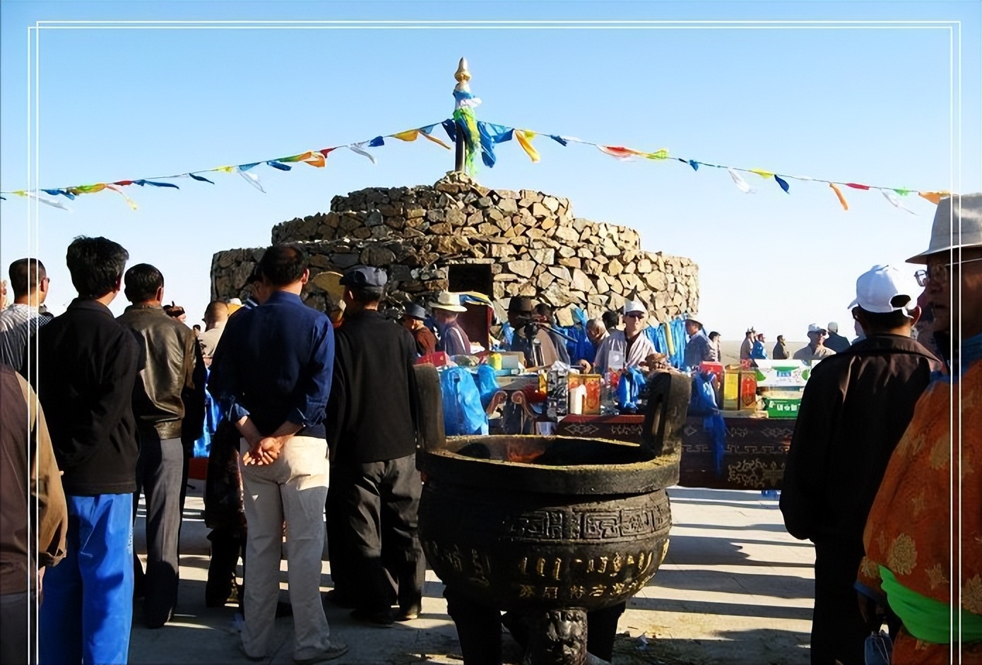 蒙古族敖包祭祀文化保护与传承,蒙古族祭敖包仪式的过程
