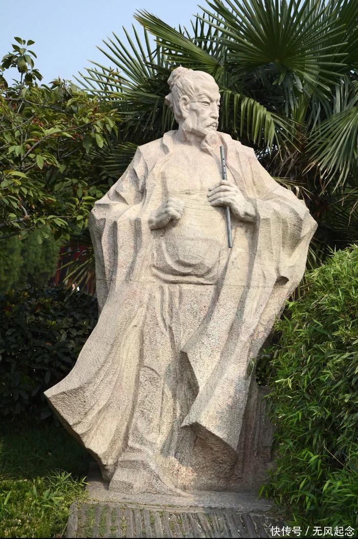 李白是怎么写夜宿山寺的,李白为什么会吟夜宿山寺这首诗