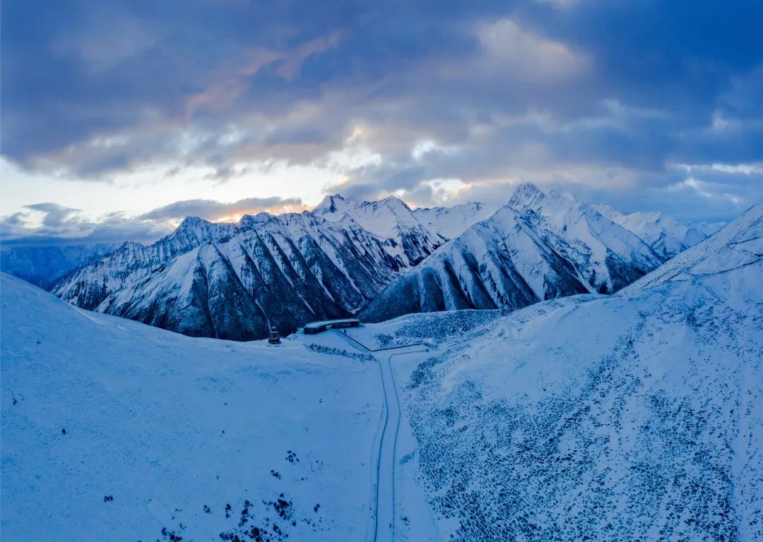 火出了圈,甘孜文旅局长化身侠客火出圈