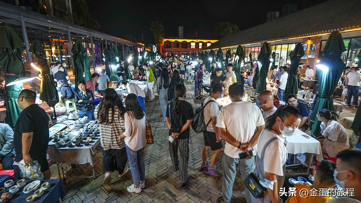 景德镇好玩的夜市卖陶瓷,景德镇陶溪川夜市瓷器