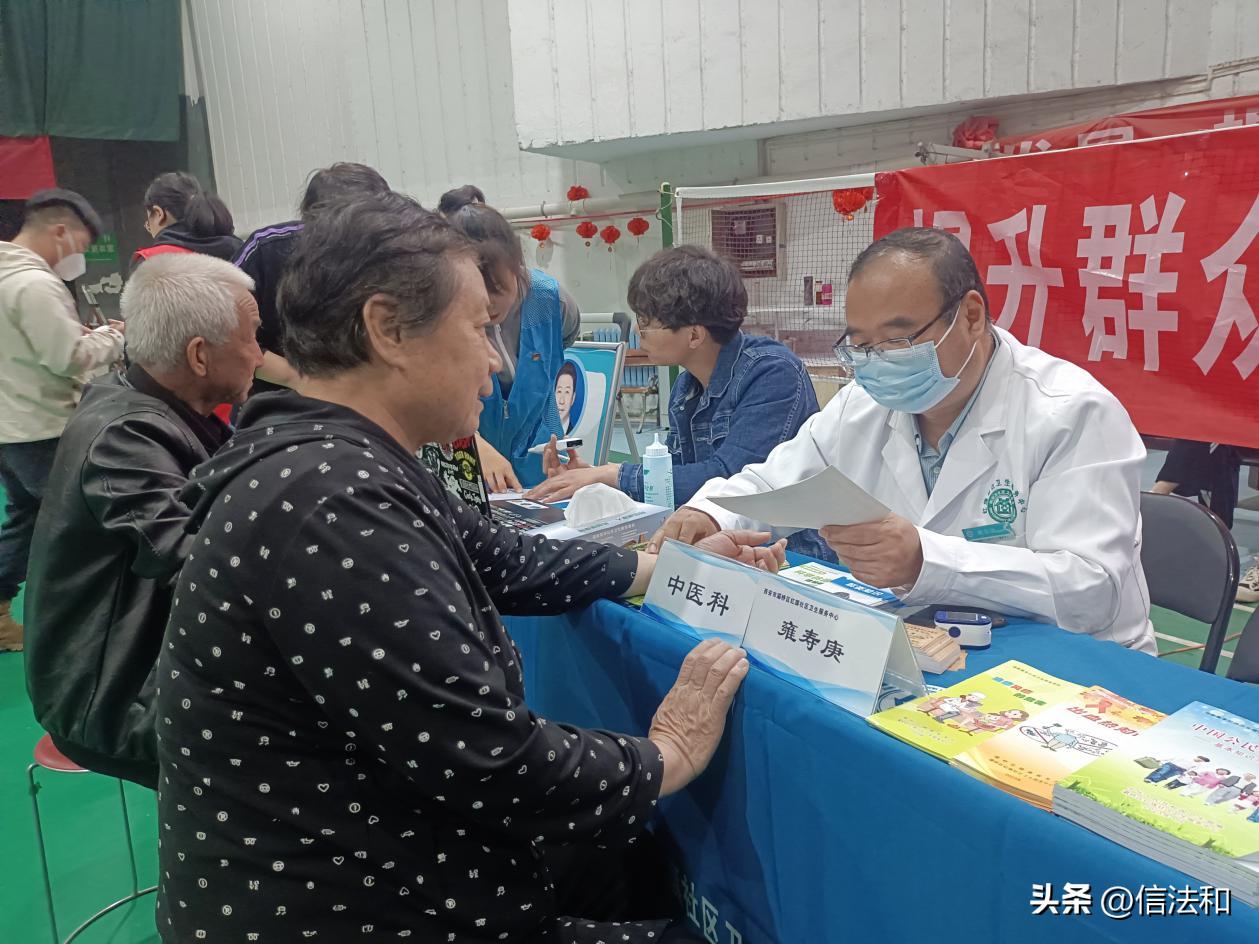 群众家门口享受三级医院服务,改善就医环境智慧医院建设