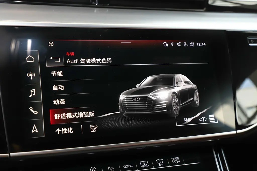 号称西装暴徒，配4.0TV8发动机，4秒破百，带你体验奥迪S8