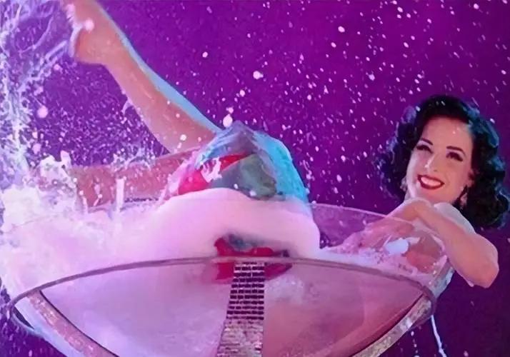 lisa疯马表演秀粉丝翻跳,lisa疯马秀跳的节目曝光现场