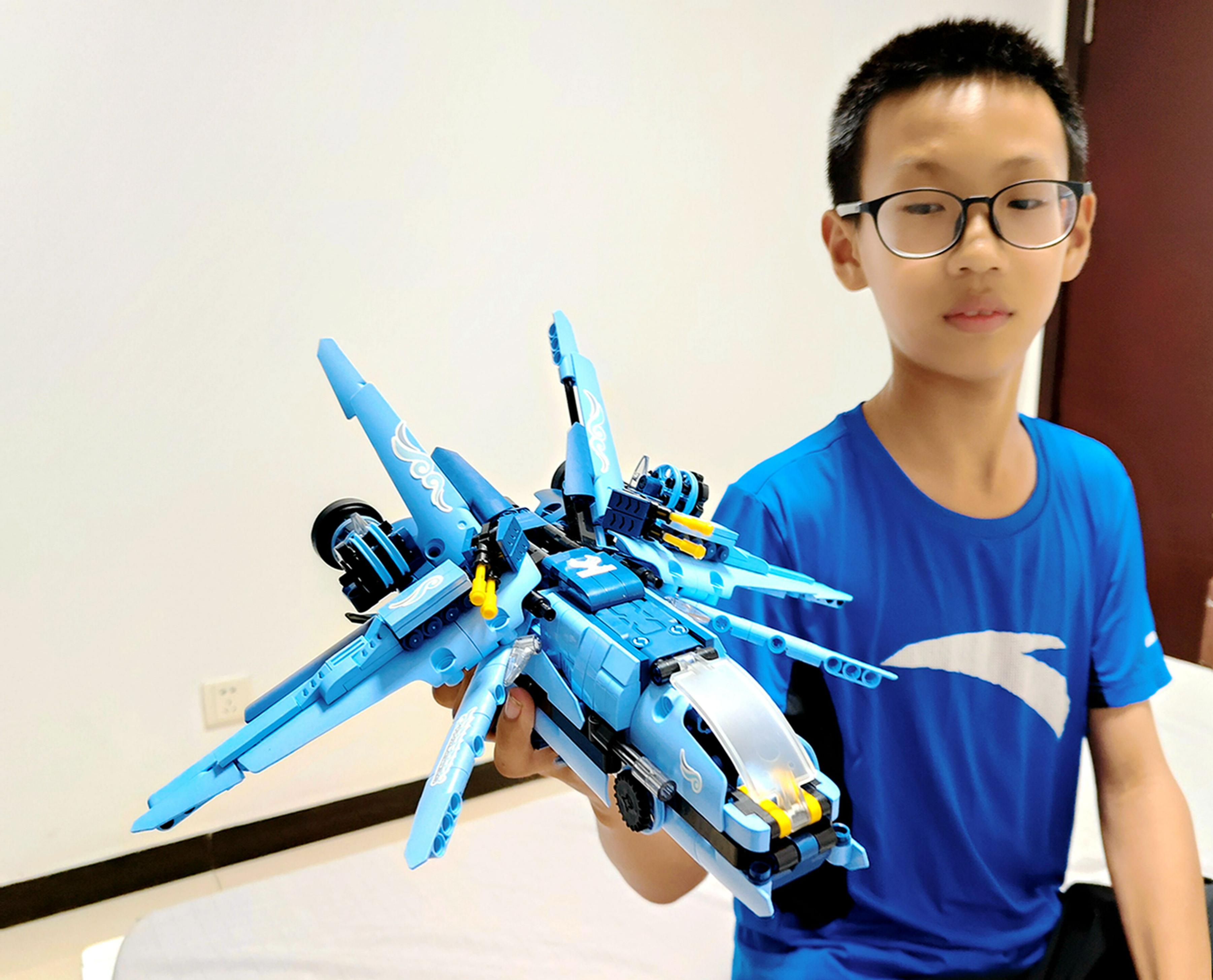 能变形态的积木,智能机器人积木体验