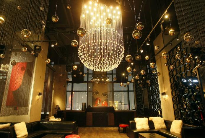 富豪为何热衷游艇,富豪为什么热衷去美国