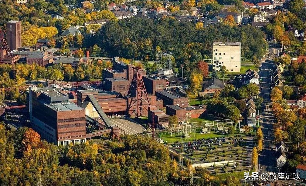 足球德比视频解析最新,德甲沙尔克04vs多特蒙德