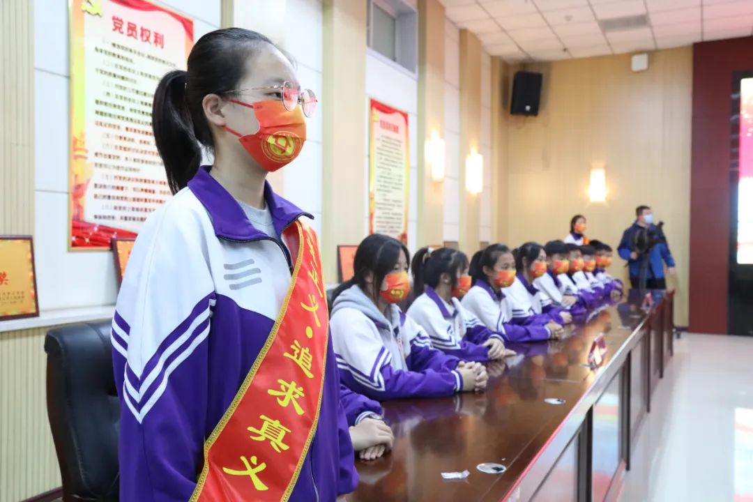 校企合作谱新篇协同育人,校企融合促发展携手共赢谱新篇