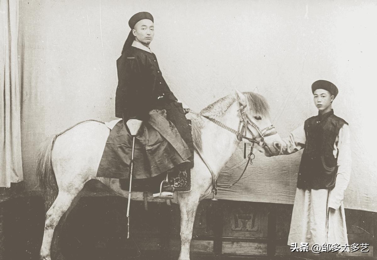 日军日记：*安妇慰**不服从管教，我很愤怒，用*刀刺**插入她的*体下**